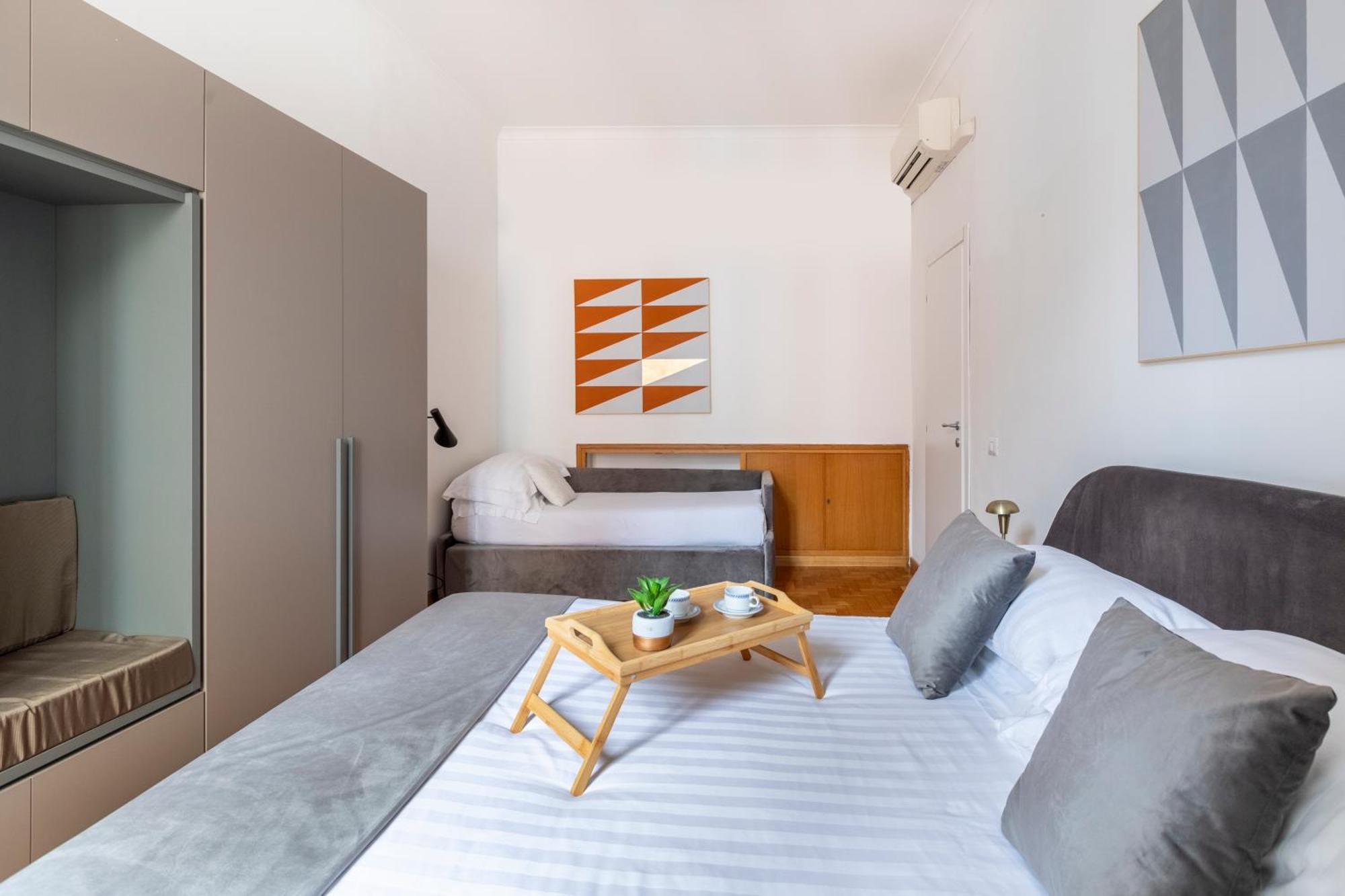 Romac - Condotti Suite By Spanish Steps Екстер'єр фото